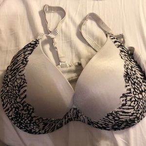2 la senza 34DD bras